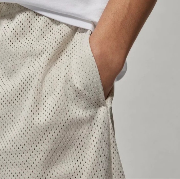 Mens Nike Jordan Essentials Biege Tan Shorts NWT - Picture 5 of 9